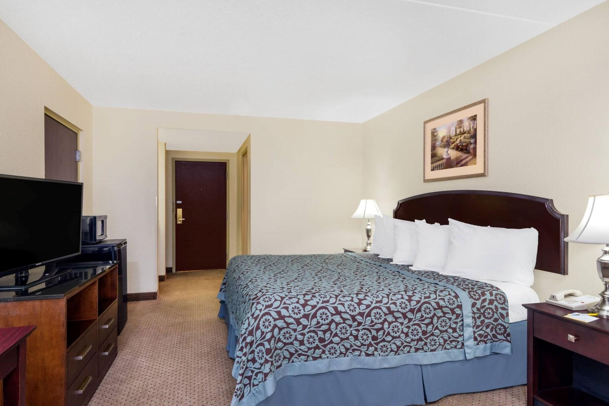Hotel Days By Wyndham Northeast Indianápolis