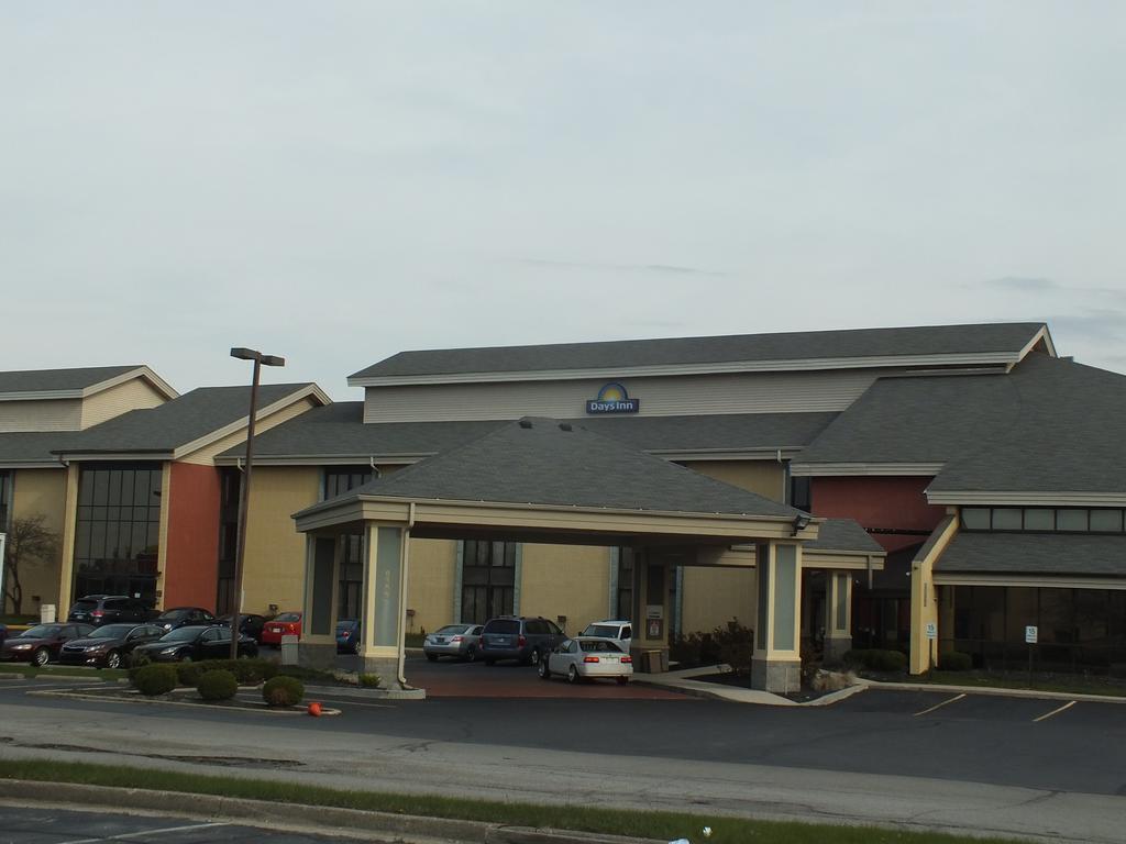 Days By Wyndham Northeast Hotel