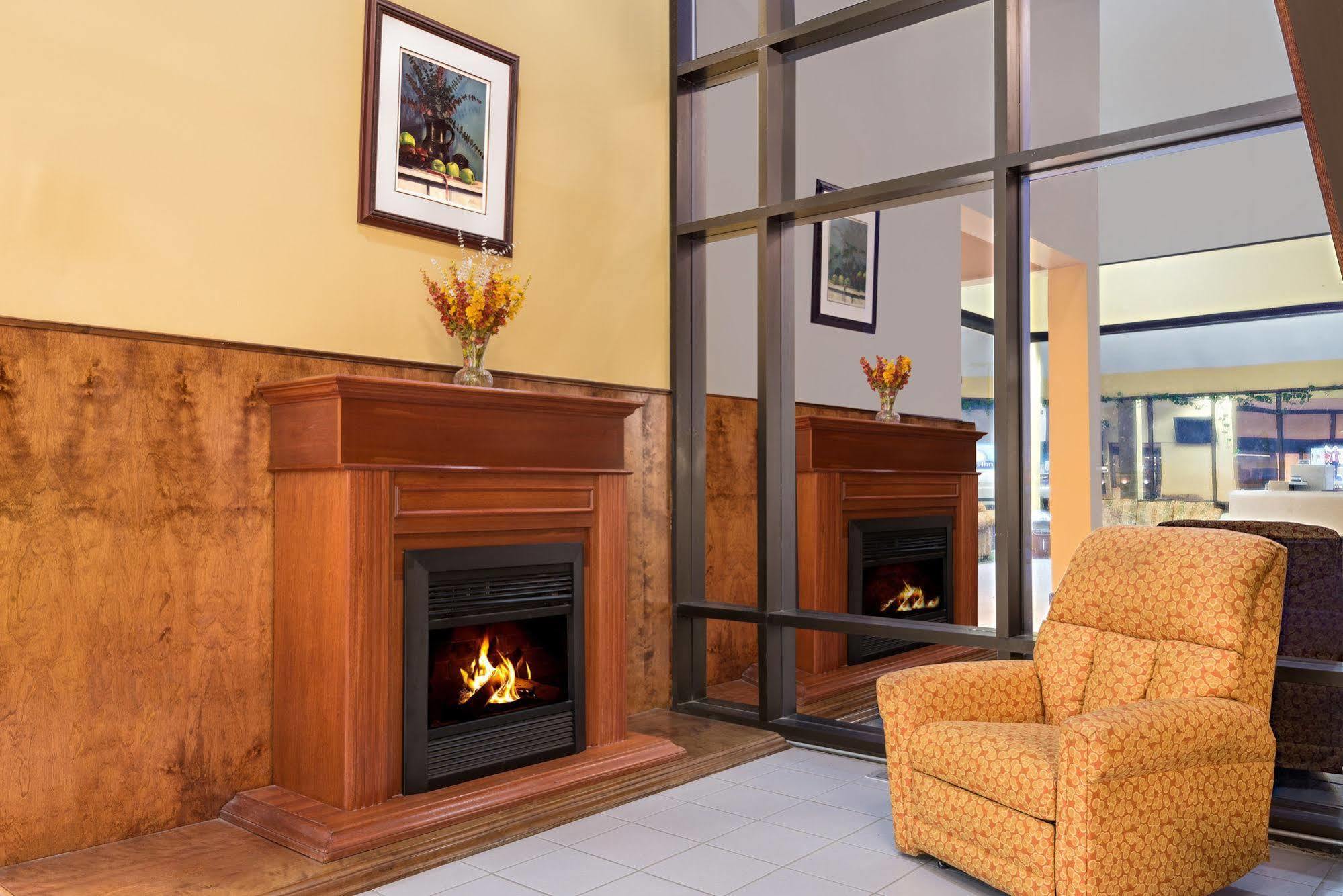 Days By Wyndham Northeast 2*