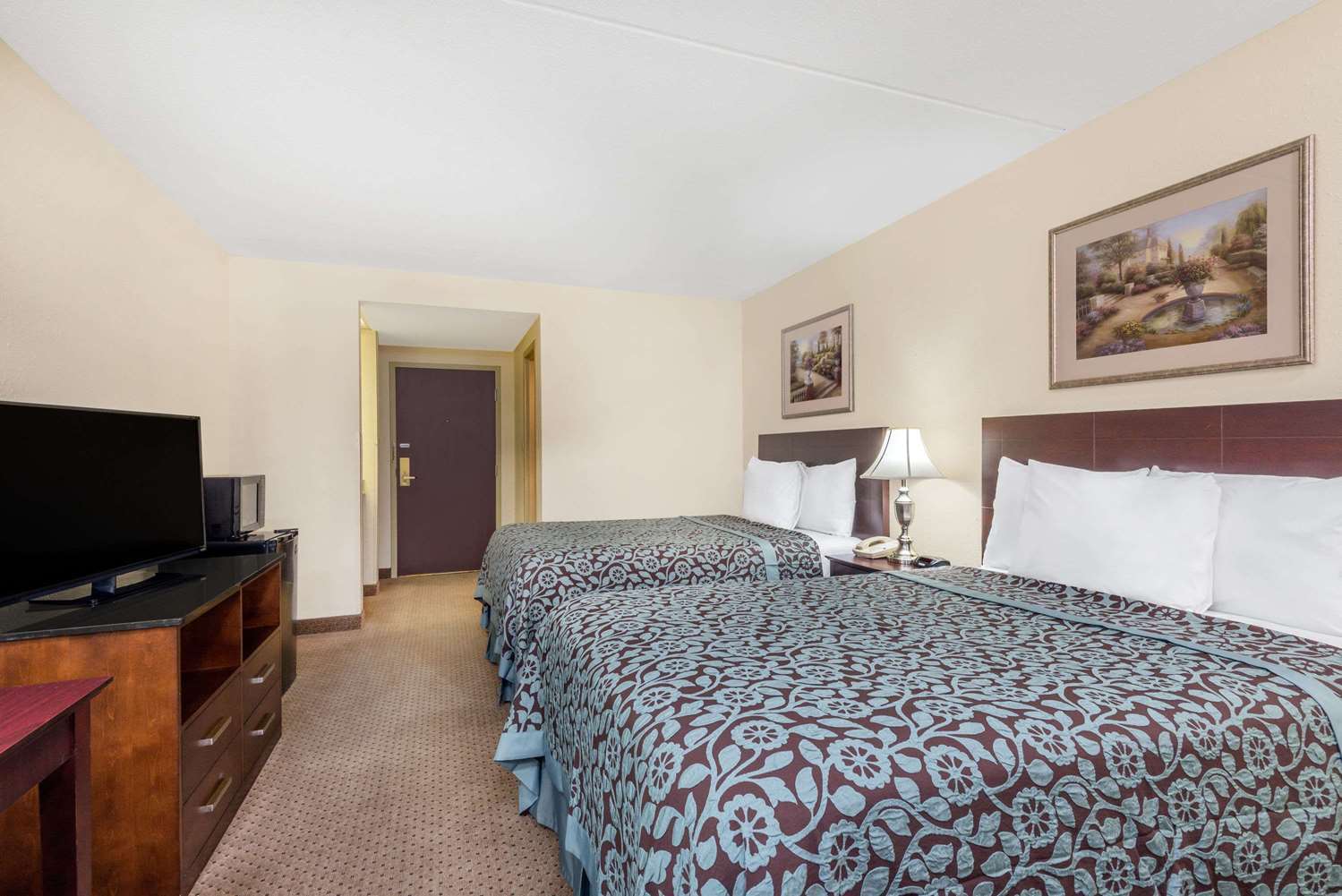 Days By Wyndham Northeast Hotel 2*